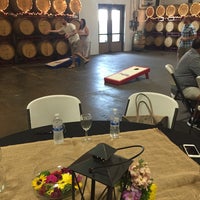 8/15/2015에 Heather H.님이 Cru Winery Company에서 찍은 사진