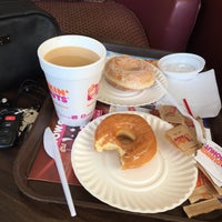 Photo taken at Dunkin&amp;#39; by H.M.B on 1/13/2015