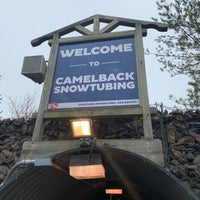 Foto tirada no(a) Camelback Snowtubing por Nick H. em 12/29/2019