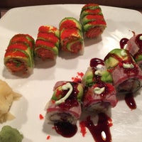 Снимок сделан в Miyako Sushi пользователем Warren C. 8/1/2015
