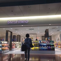 Photo taken at Smile Tokyo by o_no_chang on 9/10/2016