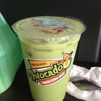 Photo taken at Mr Avocado Exotic Fruit Juice by Steven A. on 5/3/2013