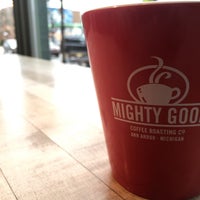 Das Foto wurde bei Mighty Good Coffee von Adil I. am 4/28/2016 aufgenommen