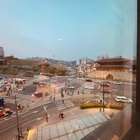 Foto diambil di JW Marriott Dongdaemun Square Seoul oleh Tarou Y. pada 4/8/2024