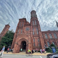 Photo taken at Smithsonian Castle Visitor History by Rolling Stone on 9/24/2022