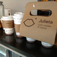 รูปภาพถ่ายที่ Café Julieta โดย Pe S. เมื่อ 6/20/2013