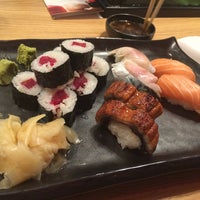 7/30/2014 tarihinde Marian B.ziyaretçi tarafından Toro Sushi Lounge'de çekilen fotoğraf