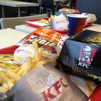 12/9/2012にTiduSnakeがKFCで撮った写真