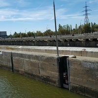 Photo taken at Межшлюзовая ГЭС by Nikola P. on 9/14/2016