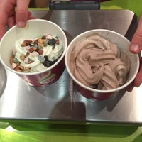 Photo taken at Menchie&amp;#39;s by Leo G. on 2/14/2016