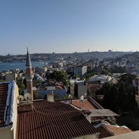 Photo taken at Witt Istanbul Suites by Joshua R. on 8/26/2019