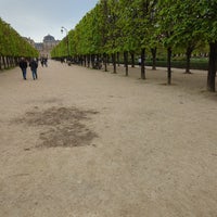 รูปภาพถ่ายที่ Jardin du Palais Royal โดย Joshua R. เมื่อ 4/7/2024
