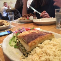 Снимок сделан в Uncle Nick&#39;s Greek Restaurant on 8th Ave пользователем Stefanía B. 11/18/2015