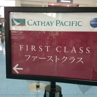 Photo taken at Cathay Pacific Airways First Class Check-in by Masakazu K. on 5/30/2014