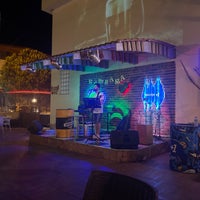 Foto tirada no(a) KumBARa Lounge &amp;amp; Bistro por mutlu koyuncu em 7/28/2021