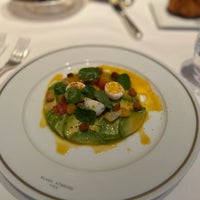 Photo taken at Restaurant Alain Ducasse by Helen Do (. on 7/31/2022