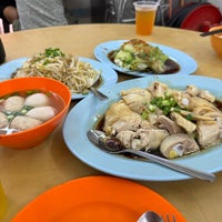 Photo taken at Restoran Lou Wong Tauge Ayam KueTiau (老黄芽菜鸡沙河粉) by Amanda W. on 4/24/2024