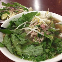 Photo taken at Pho Hung By Night by Hirosushi H. on 10/29/2012
