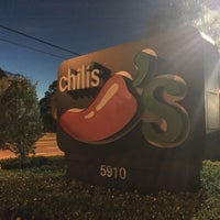 Foto diambil di Chili&amp;#39;s Grill &amp;amp; Bar oleh Erik🇺🇸 pada 9/16/2016