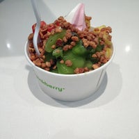 Photo taken at Pinkberry by LaTesha A. on 2/5/2013