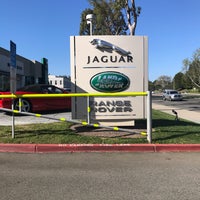 Photo taken at Jaguar / Land Rover by Viktor N. on 4/1/2017