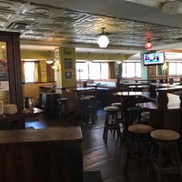 Foto tirada no(a) The Liffey Irish Pub por Donald E. em 6/26/2017