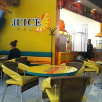 Photo taken at Juice Bar by Юлия 💥 Б. on 9/20/2012