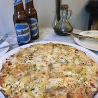 รูปภาพถ่ายที่ Pizzería El Trébol โดย Marta B. เมื่อ 4/9/2017