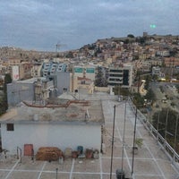 11/3/2019 tarihinde Bob F.ziyaretçi tarafından Galaxy Hotel Roof Garden'de çekilen fotoğraf