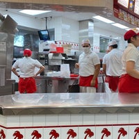 Photo taken at In-N-Out Burger by Bob F. on 5/9/2022