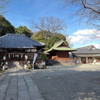 Photo taken at 平塚神社 by yhitme4sq on 4/1/2022