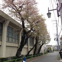 Photo taken at 富士見中学・高等学校 by yhitme4sq on 4/6/2013