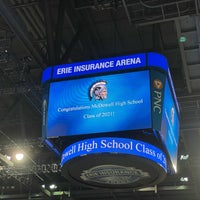 รูปภาพถ่ายที่ Erie Insurance Arena โดย Chris S. เมื่อ 6/8/2021