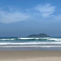 Photo taken at Praia do Tombo by Kuka on 5/4/2023