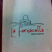 รูปภาพถ่ายที่ La Fornacella โดย Salvatore S. เมื่อ 10/5/2012