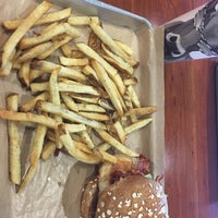 Photo taken at MOOYAH Burgers, Fries &amp;amp; Shakes by Amy L. on 7/21/2018