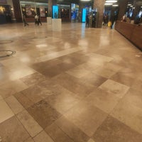 รูปภาพถ่ายที่ Jockey Plaza โดย underground เมื่อ 11/5/2021