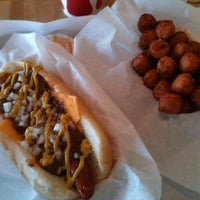 10/2/2013에 Fat P.님이 Pee Wee&#39;s Famous Hot Dogs and Hamburgers에서 찍은 사진