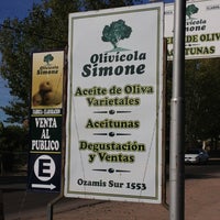 รูปภาพถ่ายที่ Olivícola Simone โดย Manu Q. เมื่อ 4/13/2013
