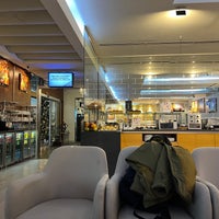 Photo taken at Primeclass Lounge by Max N. on 12/16/2023