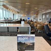 Photo taken at United Club by Ben on 4/7/2024