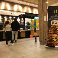Photo taken at McDonald&amp;#39;s by Hidde M. on 12/3/2016