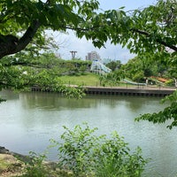 Photo taken at 左近川親水緑道 by くそむし on 6/5/2022