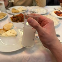 Das Foto wurde bei Seviç Restoran von Mert am 3/21/2024 aufgenommen