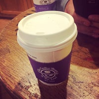 Photo taken at The Coffee Bean &amp;amp; Tea Leaf by Joie T. on 10/4/2015