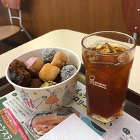 Photo taken at Mister Donut by takechiri on 8/4/2019