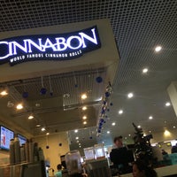Photo taken at Cinnabon by СашаВяль Barceloner.com on 12/24/2015