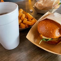 Dv8 Kitchen 867 S Broadway