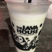 Photo taken at The Java House by Nawsheen H. on 7/5/2017