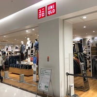 Photo taken at UNIQLO by こげ太郎 こ. on 9/4/2021